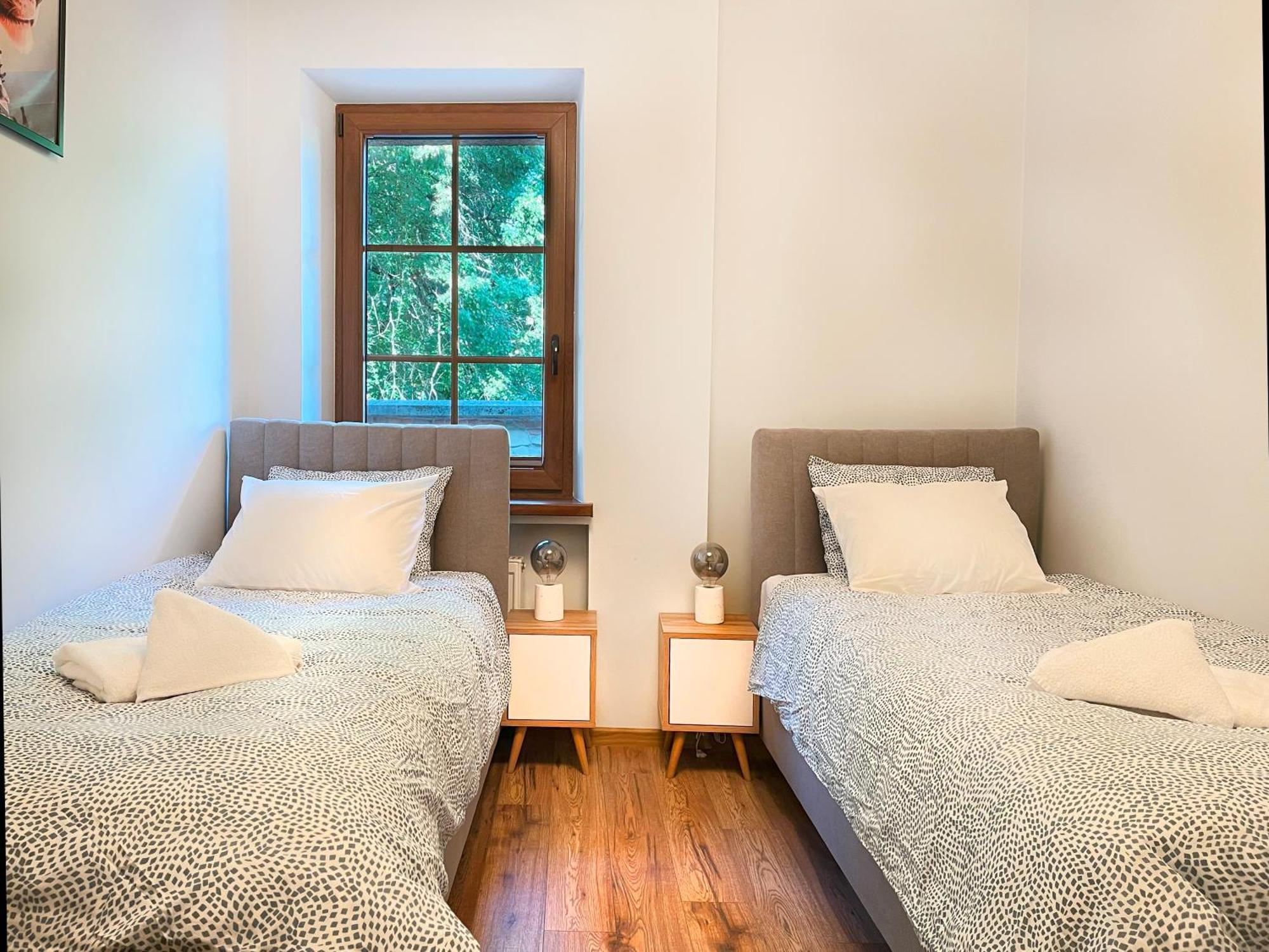 Large 2 Bedrooms And Living Room, Kazimierz District