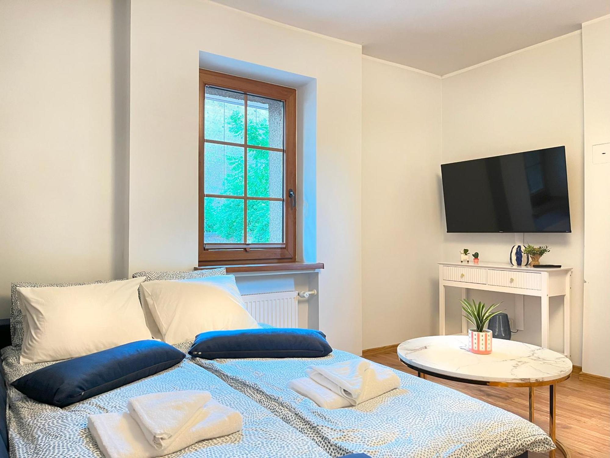 Large 2 Bedrooms And Living Room, Kazimierz District Apartament